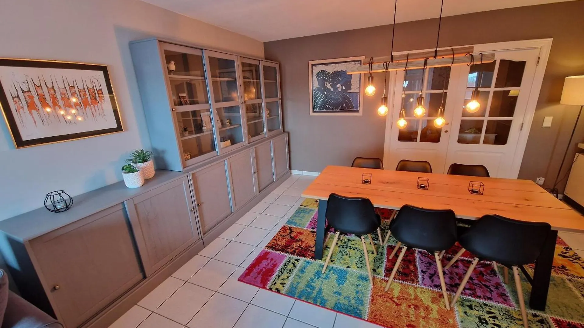 Very Large Duplex 4-Bedroom Apartment Less Than 5 Minutes From The Sea! T46 Ostend