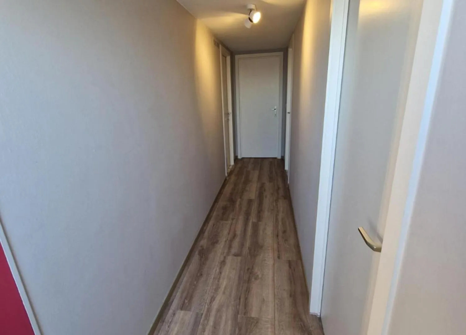 Very Large Duplex 4-Bedroom Apartment Less Than 5 Minutes From The Sea! T46 Ostend
