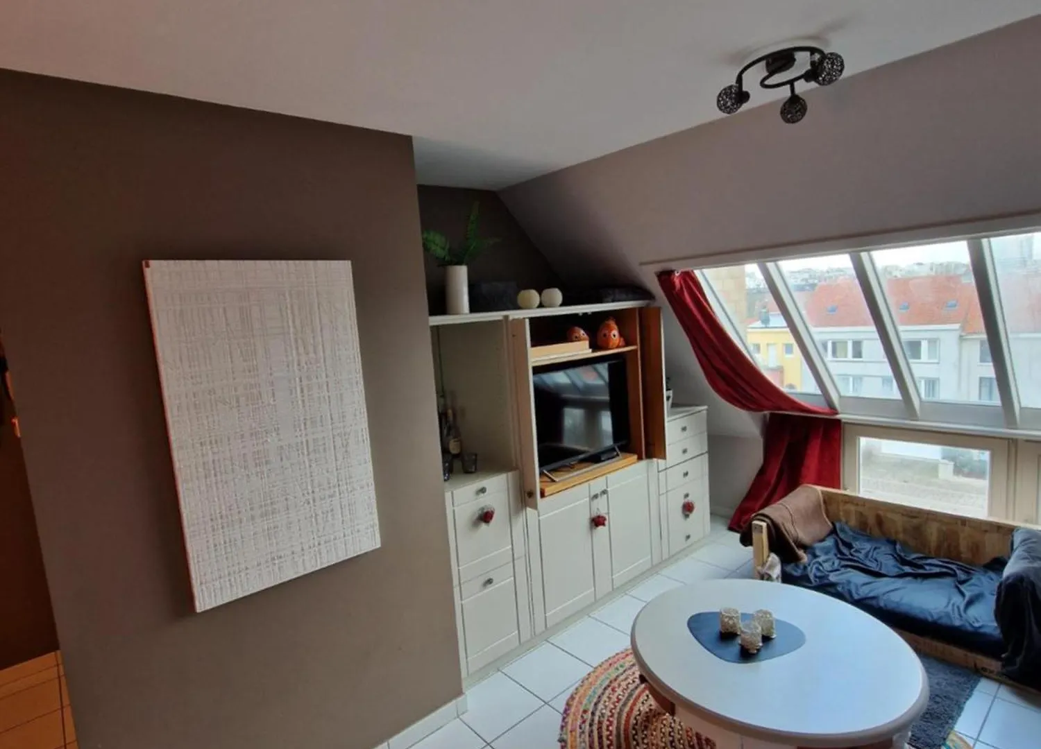 Very Large Duplex 4-Bedroom Apartment Less Than 5 Minutes From The Sea! T46 Ostend 0*,