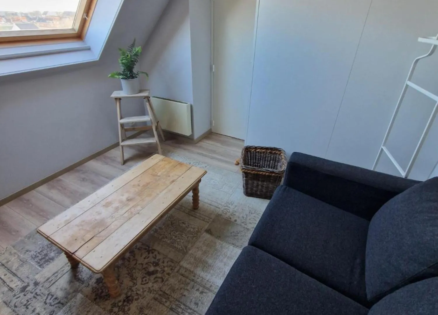 Very Large Duplex 4-Bedroom Apartment Less Than 5 Minutes From The Sea! T46 Ostend Belgium